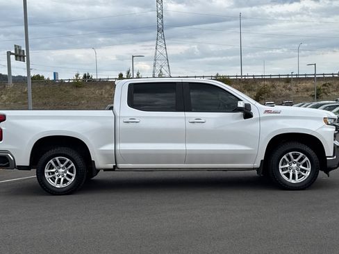 Used 2019 Chevrolet Silverado 1500 LT w/ All-Star Edition image 2