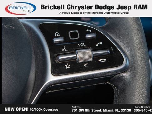 Used 2021 Mercedes-Benz GLB 250 4MATIC w/ Premium Package image 29