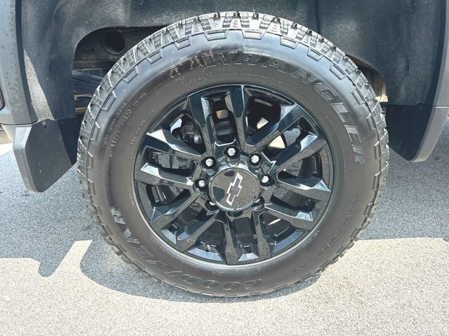 Used 2025 Chevrolet Silverado 2500 LTZ w/ LTZ Plus Package AWD/4WD image 34