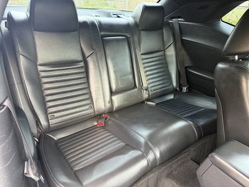 Used 2013 Dodge Challenger R/T Plus image 32