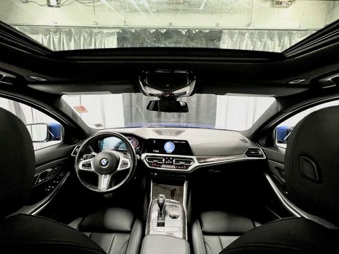 Used 2019 BMW 330i xDrive Sedan w/ M Sport Package image 18