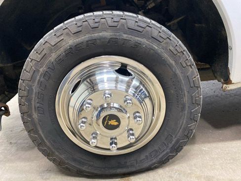 Used 2015 Ford F350 XL w/ Power Equipment Group image 28
