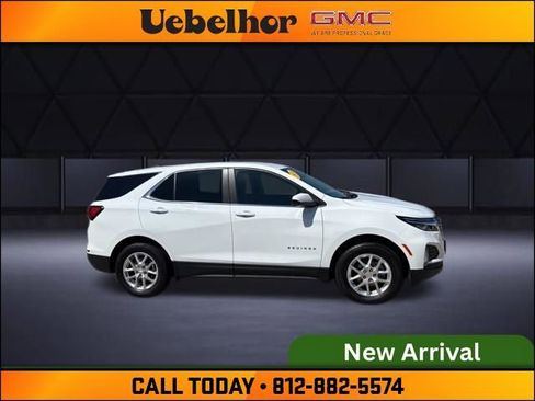 Used 2024 Chevrolet Equinox LT AWD/4WD image 2