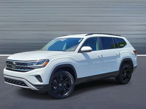 Used 2023 Volkswagen Atlas SE w/ Black Wheel Package FWD image 1