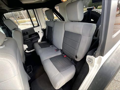 Used 2008 Jeep Wrangler X image 22