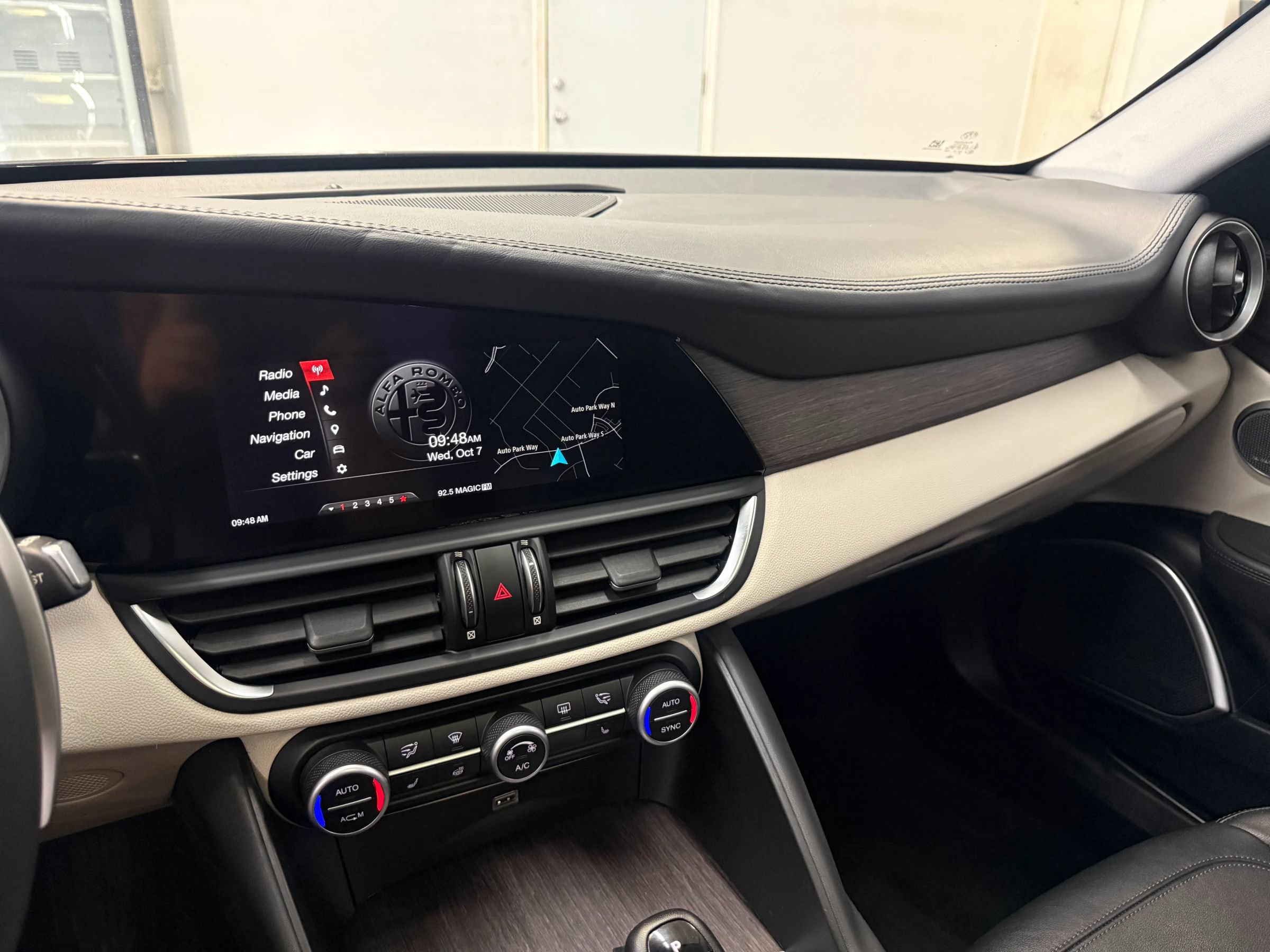 Used 2018 Alfa Romeo Giulia Ti w/ TI Performance Package RWD image 16