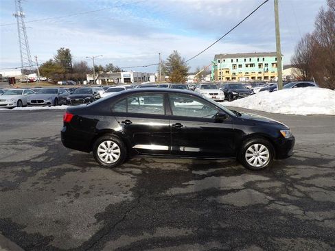 Used 2013 Volkswagen Jetta S image 8
