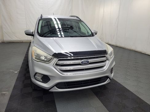 Used 2018 Ford Escape SE w/ SE Sync 3 Package FWD image 14