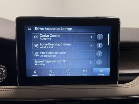 Used 2022 Lincoln Corsair Reserve w/ Equipment Group 201A image 10