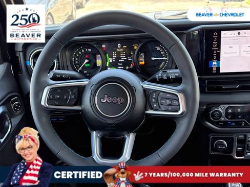 Used 2024 Jeep Wrangler High Altitude AWD/4WD image 18