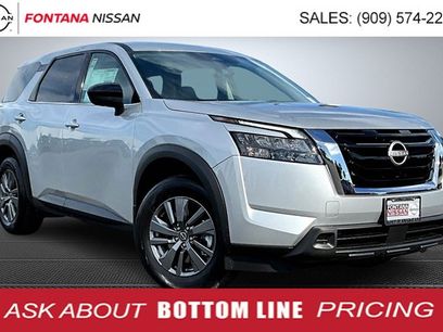 New 2025 Nissan Pathfinder S