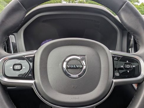 Used 2023 Volvo XC60 B5 Plus AWD/4WD image 24