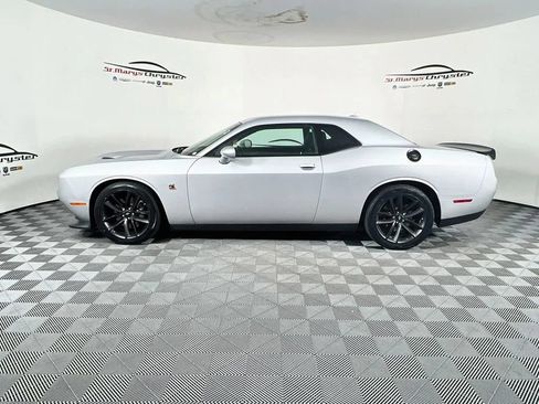 Used 2019 Dodge Challenger R/T Scat Pack RWD image 5