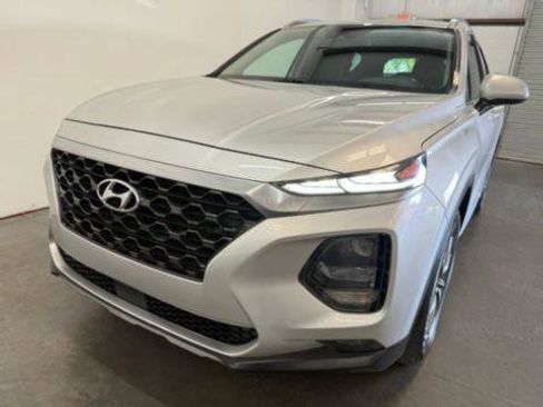 Used 2019 Hyundai Santa Fe SEL FWD image 5
