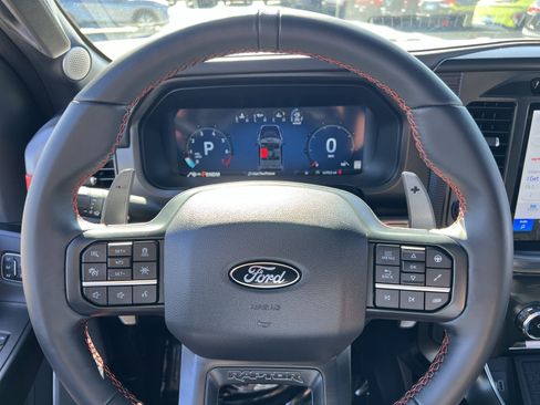 Used 2025 Ford F150 Raptor AWD/4WD image 16