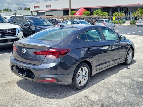 Used 2020 Hyundai Elantra SEL w/ Cargo Package (C1) FWD image 4