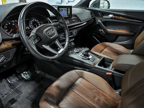 Used 2020 Audi Q5 2.0T Premium w/ Convenience Package AWD/4WD image 14