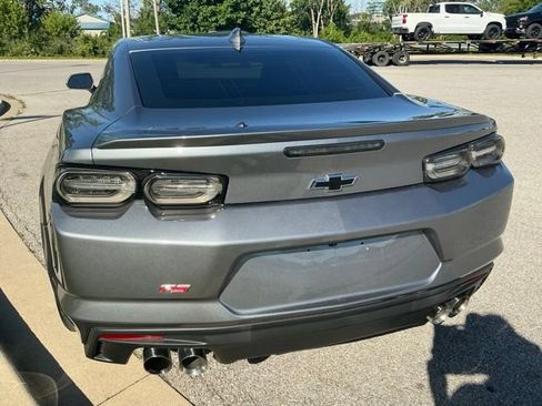Used 2022 Chevrolet Camaro LT RWD image 11