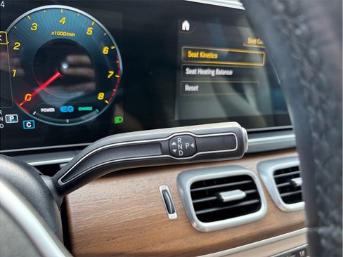 Used 2022 Mercedes-Benz GLE 450 4MATIC image 39
