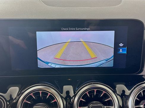 Certified 2023 Mercedes-Benz GLA 250 4MATIC w/ Premium Package image 18