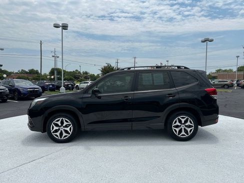 Certified 2023 Subaru Forester Premium AWD/4WD image 4