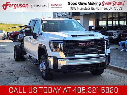 New 2026 GMC Sierra 3500 Pro w/ Convenience Package