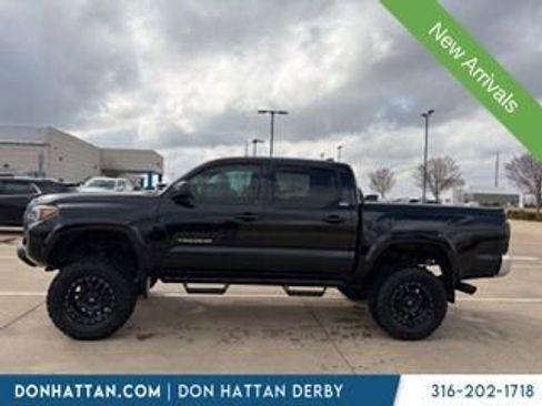 Used 2019 Toyota Tacoma SR5 image 8