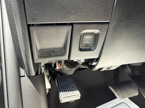 New 2026 RAM 3500 Laramie AWD/4WD image 26