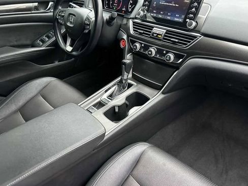 Used 2019 Honda Accord Sport image 13
