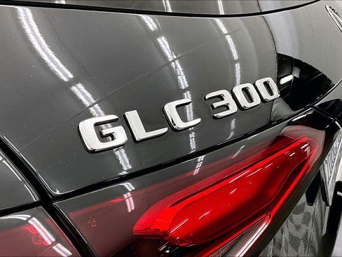 Certified 2023 Mercedes-Benz GLC 300 image 31