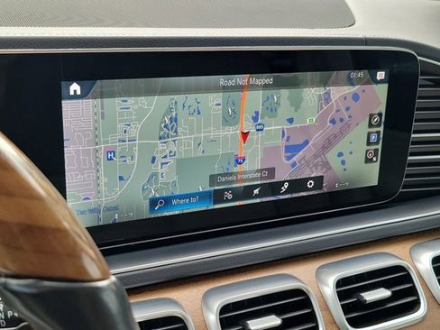 Used 2022 Mercedes-Benz GLS 450 4MATIC image 27