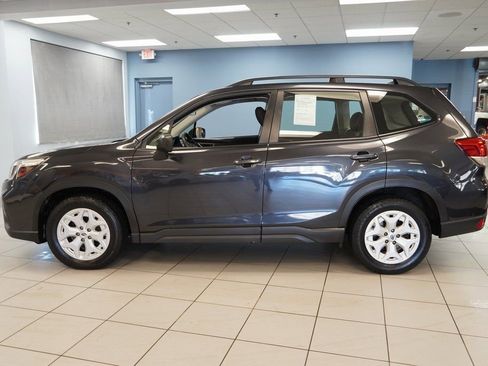 Used 2019 Subaru Forester Base 4D Sport Utility w/ Alloy Wheel Package image 2