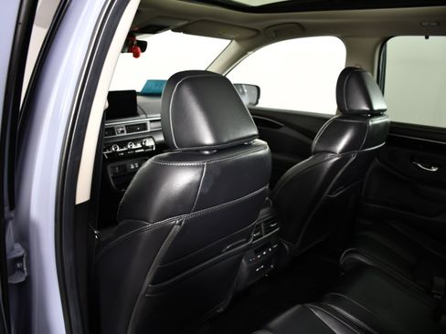 Certified 2025 Honda Pilot Touring image 48