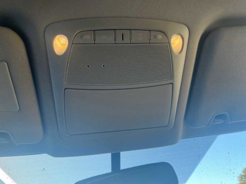 Used 2018 Nissan Rogue SV image 7