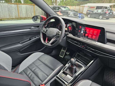 Used 2023 Volkswagen GTI Autobahn image 10