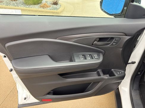 Used 2023 Honda Passport EX-L image 13