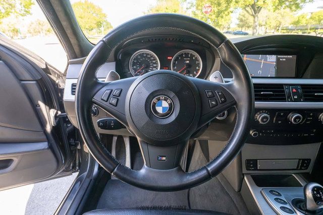 Used 2010 BMW M5 RWD image 19