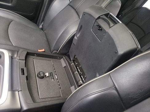 Used 2017 RAM 3500 Laramie Longhorn image 32