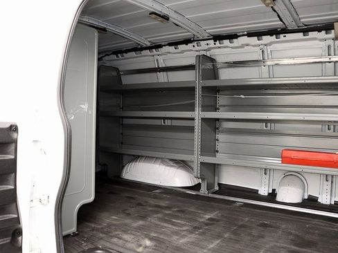 Used 2020 Chevrolet Express 2500 image 24