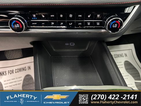 Used 2025 Chevrolet Equinox RS w/ Safety and Technology Package AWD/4WD image 31