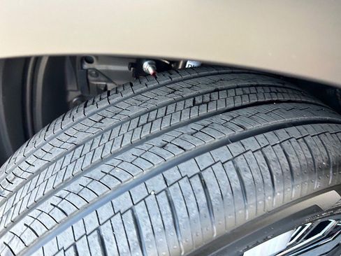 New 2026 Mitsubishi Outlander SE image 15