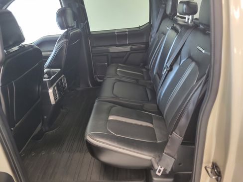 Used 2018 Ford F150 Platinum w/ Equipment Group 701A Luxury image 11