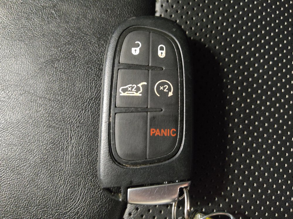 Used 2023 Jeep Cherokee Altitude Lux AWD/4WD image 32