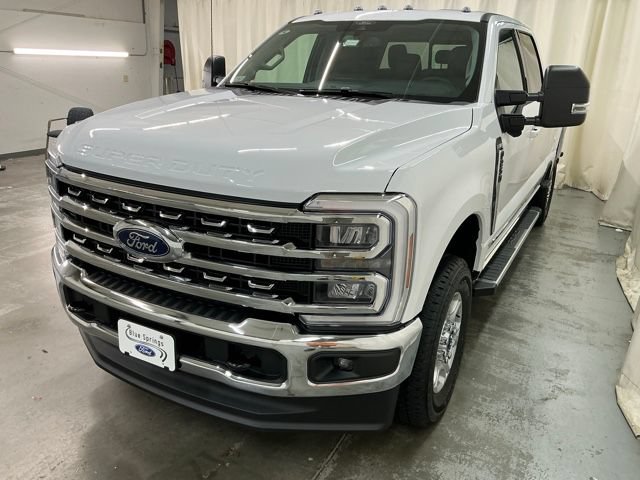 New 2026 Ford F250 XLT w/ XLT Premium Package AWD/4WD image 9