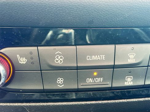 Used 2024 Buick Enclave Essence w/ Experience Buick Package image 19