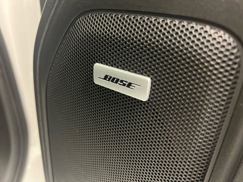 Used 2020 Chevrolet Silverado 1500 High Country image 16