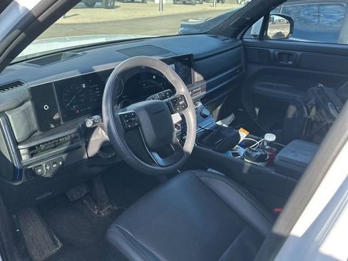 Used 2025 Hyundai Santa Fe Calligraphy image 6