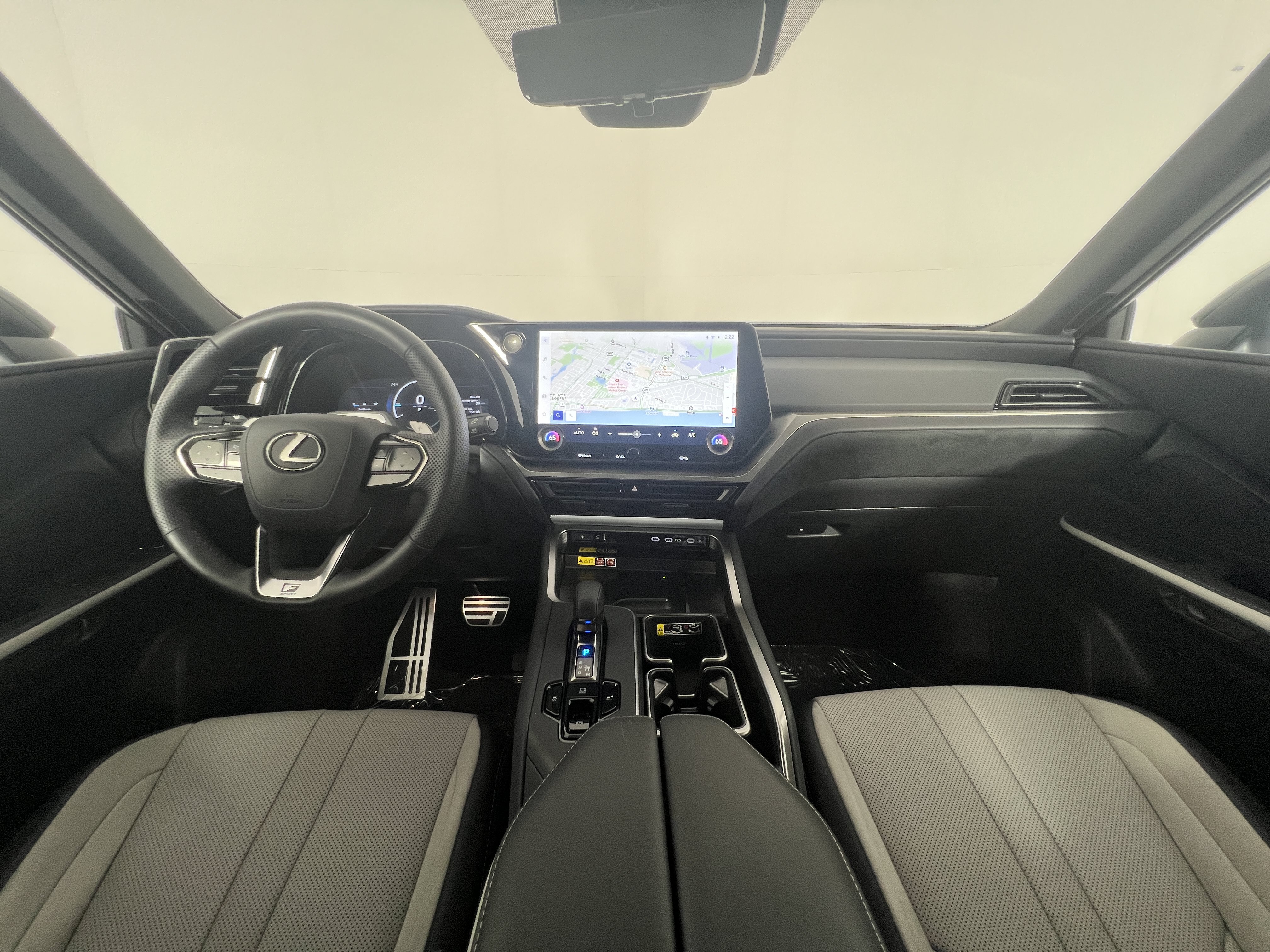 Used 2026 Lexus TX 500h AWD w/ Technology Package image 11