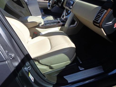 Used 2018 Land Rover Range Rover HSE AWD/4WD image 10