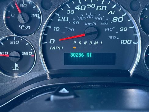 Used 2022 GMC Savana 3500 w/ Power Convenience Package image 15